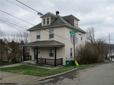 320 Main St