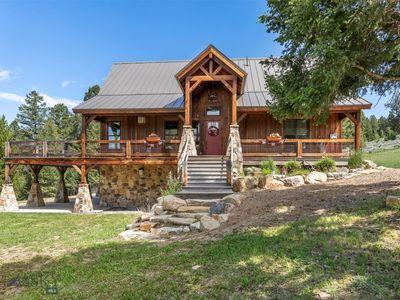 225 Maverick View Ln