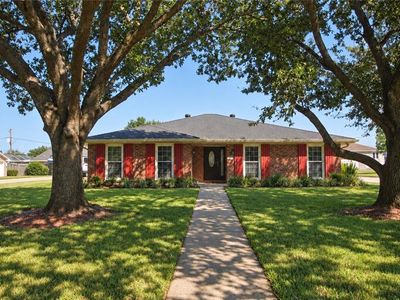 Property at 111 Surrey Dr, La Place, LA