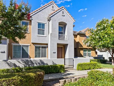 1007 Dante Cir
