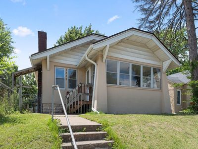 1332 Minnehaha Ave E