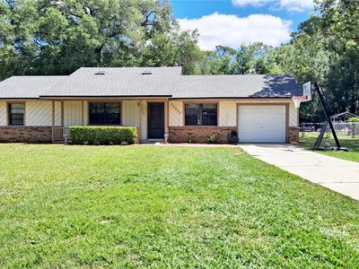 25930 Sackamaxon Dr