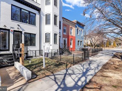 1032 5th St NE #1