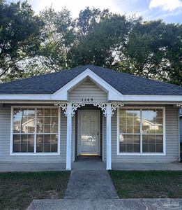 1149 Sweetbriar St