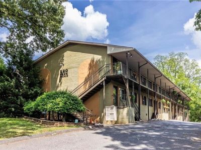 520 Park Ave SE Unit 6