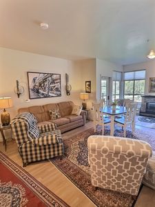 100 Woodlands Way #W-204