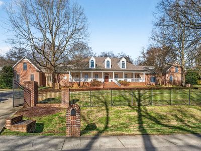 1228 Mary Helen Dr