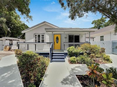 1610 E Louisiana Ave