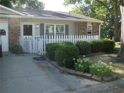 7831 Freeman Ave