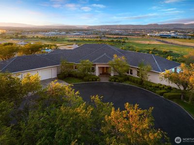 24 Eagle Crest Drive