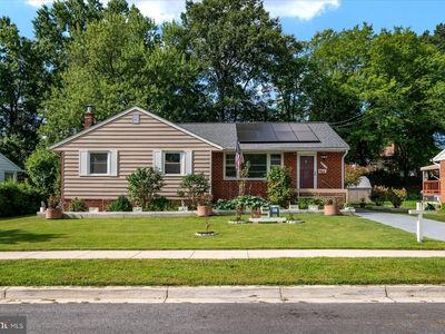 6412 Jodie St