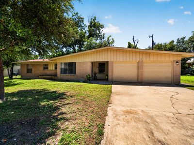 206 Enchanted Dr