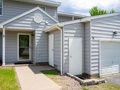 38 Kansas Ave