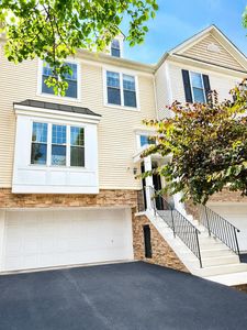 341 Hanton Way