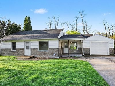 1904 Hartman Dr
