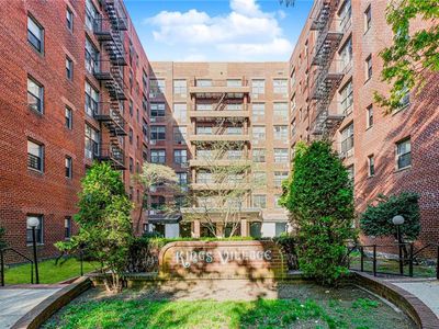 1200 E 53rd St APT 6H