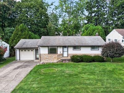 114 Joan Cir