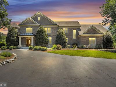 3 Conestoga Ln