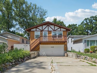 1228 N Lake Shore Dr