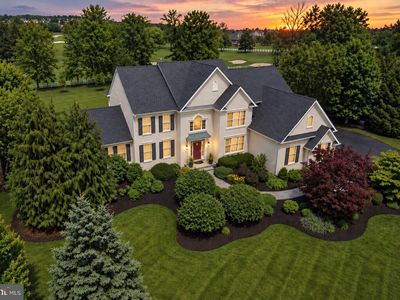 583 Oakmont Dr E