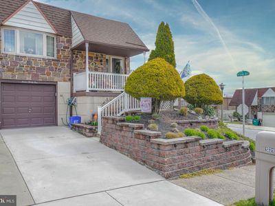 1231 Hemlock Dr