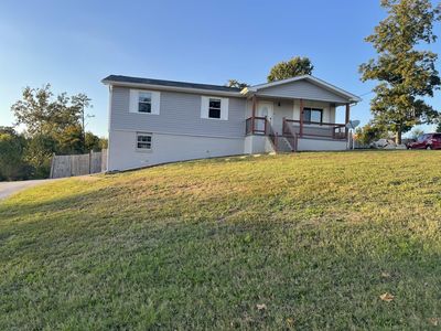 4127 Lost Oaks Dr