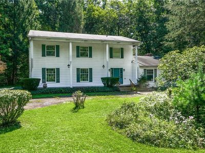 1091 Nina Ln