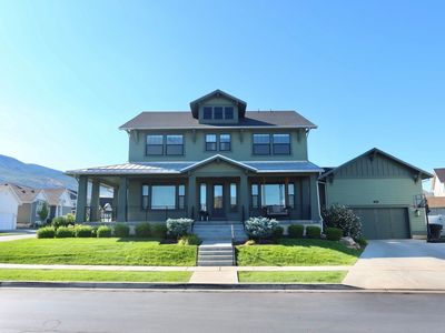 547 W Peak View Ln