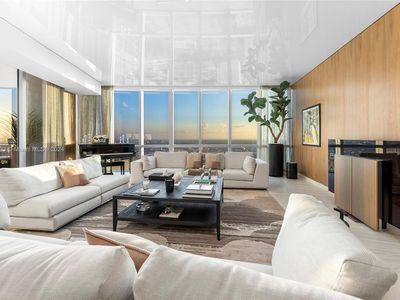 851 NE 1st Ave #PENTHOUSE 5312