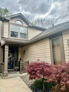 7975 Glen View Dr