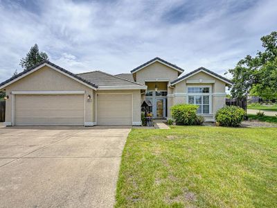 8311 Oakwood Hills Cir
