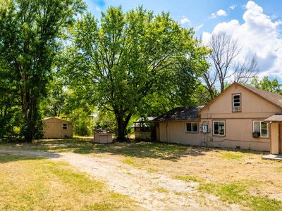 16307 Farm Road 2110