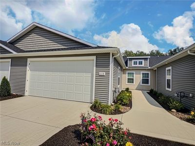 118 W Spring Dr