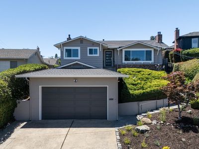 3569 Altamont Way