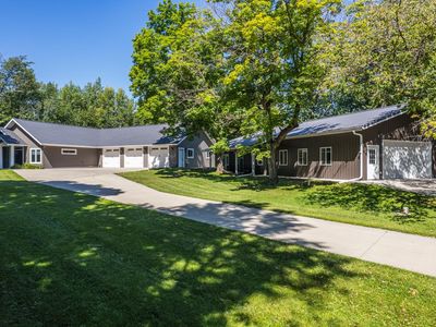 25379 Deerpath Loop