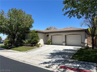 26 Fountainhead Cir