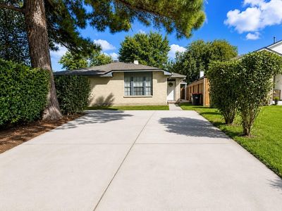 3105 Oak Rock Cir