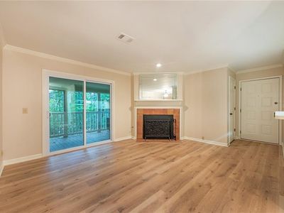 120 Barrington Hills Dr