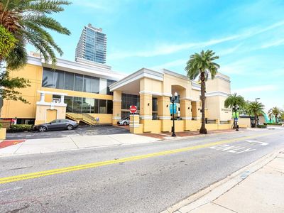 151 E Washington St Unit 218