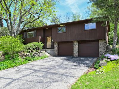 921 Greenwich DRIVE