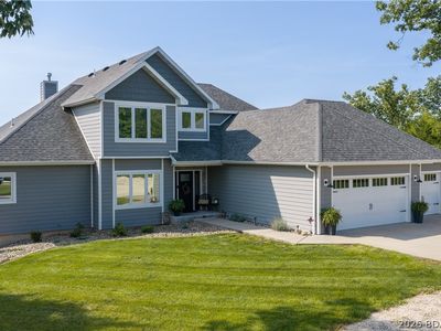 22 Bluff Dr