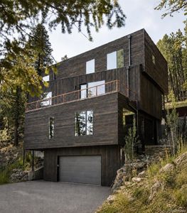 30166 Glen Eyrie