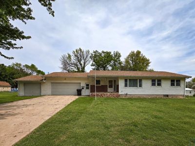 611 Railroad Ave