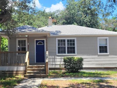 1610 Lake Ave