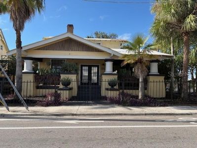803 E Palm Ave