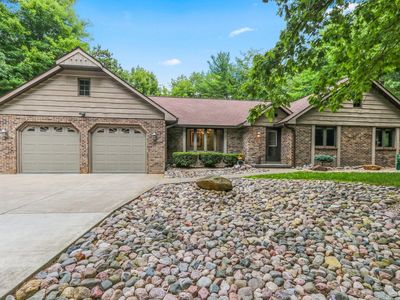 3512 Blackberry Ln