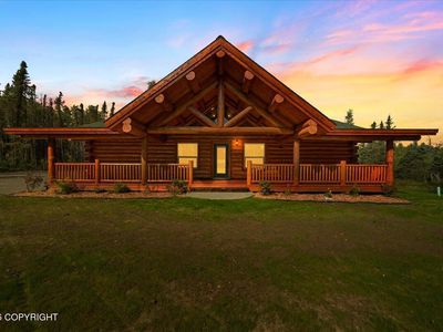 4135 N Crossover Dr