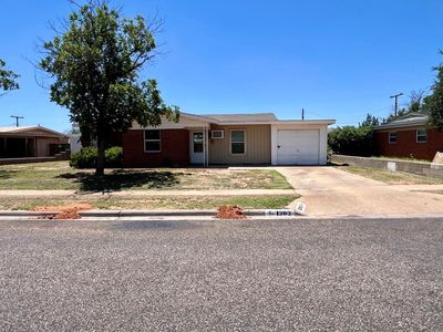 1303 Terrace Dr