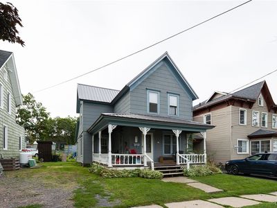 611 Mary St