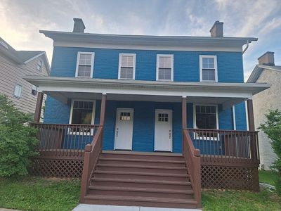 76 W Main St